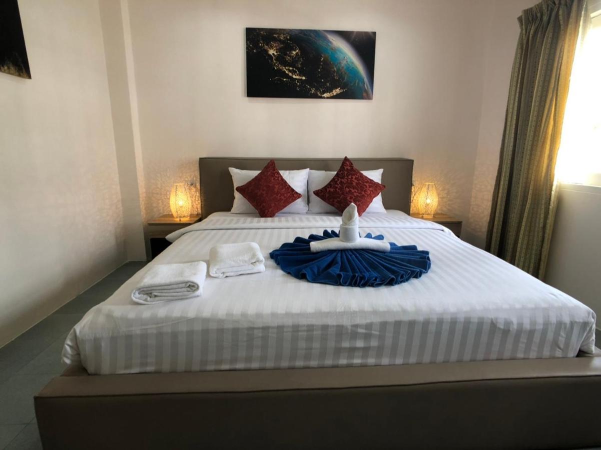 Inn Dulgence Patong Exterior photo