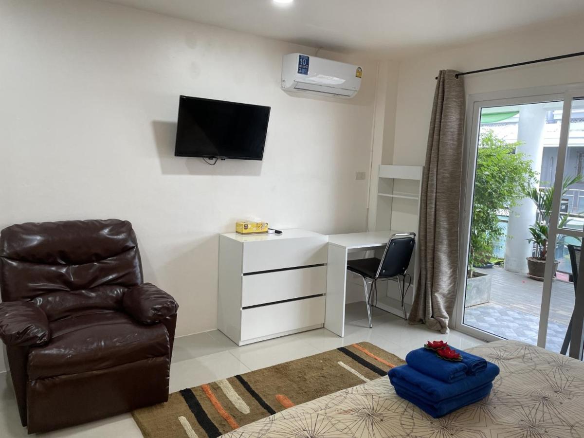 Inn Dulgence Patong Exterior photo